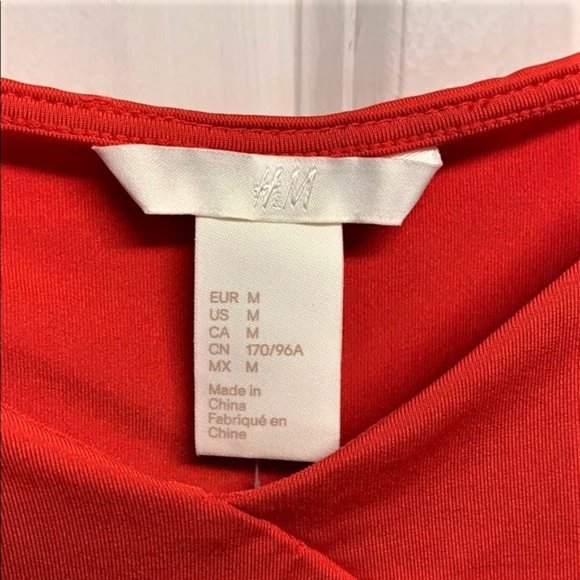 H&M Red V Neck Spaghetti Strap Stretch Ruffle Tank Top Size M - Picture 3 of 5